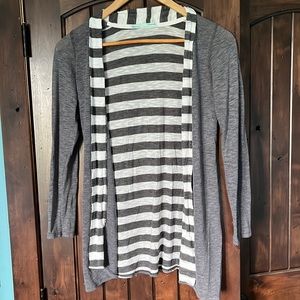 Maurices Grey and White Cardigan